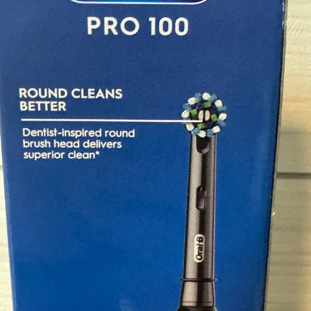 Oral-B Pro 100 Power Toothbrush CrossAction Battery Powered Black Oral Hygiene